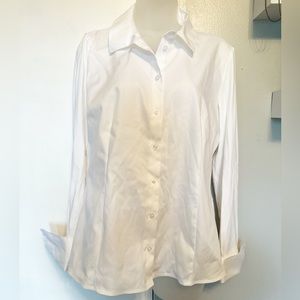 Calvin Klein Modern Essentials Long Sleeve Button Down Shirt size L